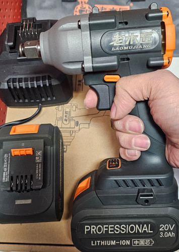 بکس شارژی براشلس صنعتی ۳۳۰نیوتن یک سال گارانتی