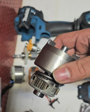 بکس شارژی ۸۰۰ نیوتن صنعتی براشلس طرح ماکیتا) ۸۰۰ نیوتن تست شده به راحتی پیچ پلس باز میکنه قدرت عالی کیفیت قابل قبول سایز ۳ برابر بکس های دیگه