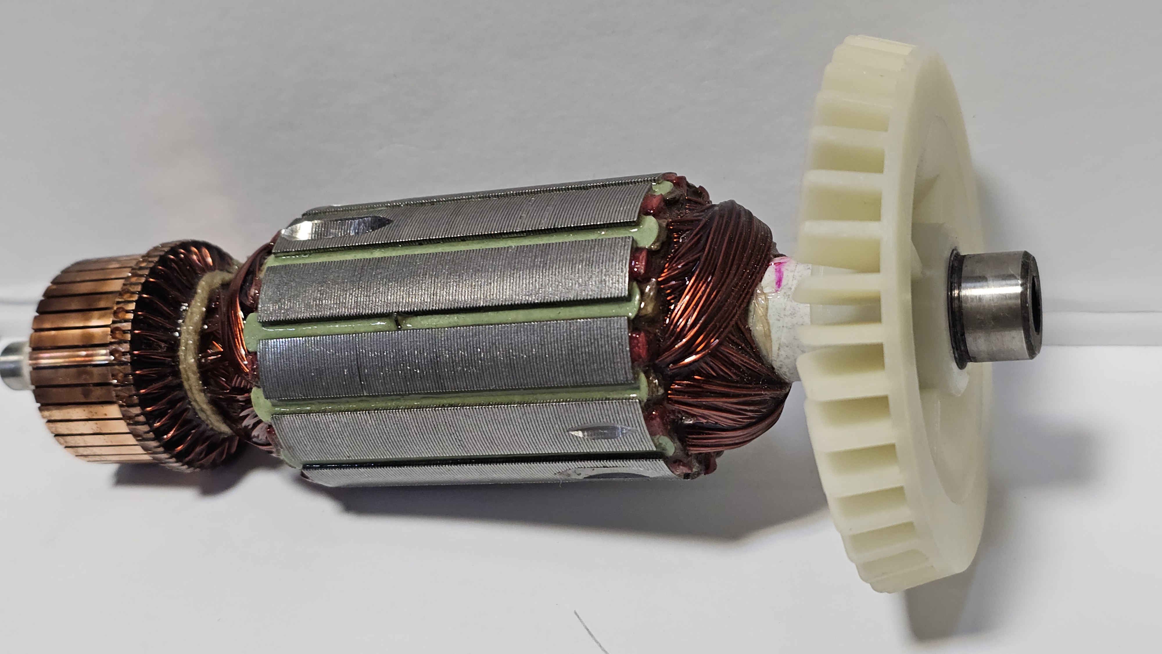 دریل گیربکسی 32 AEG مدل 1050-4